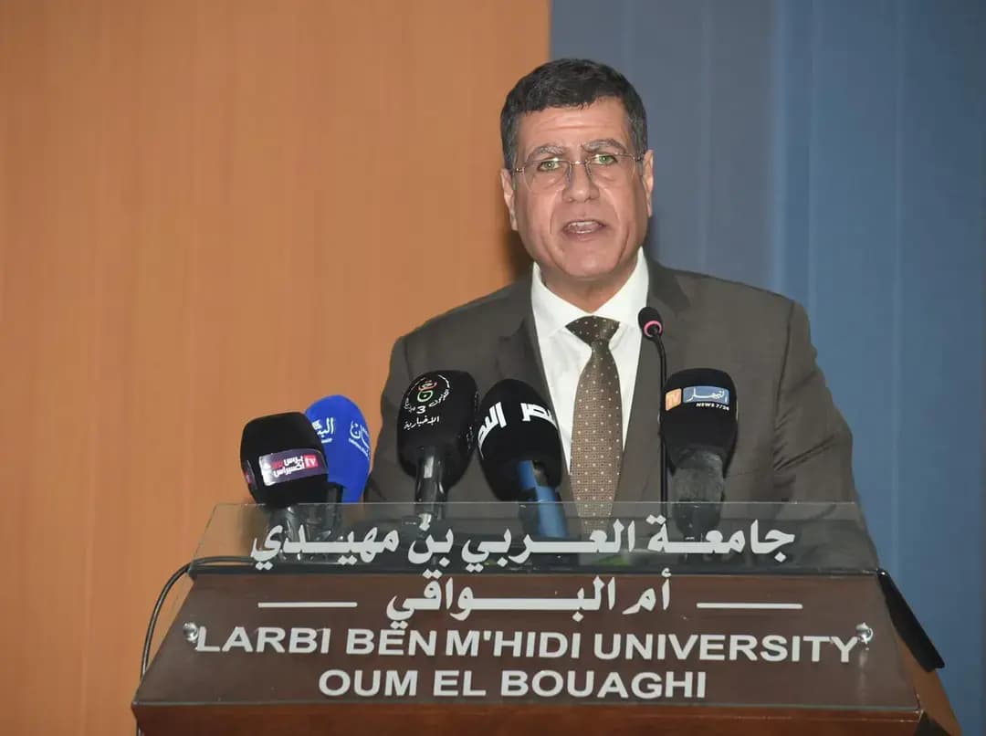 英雄拉尔比·本·米迪的话语将始终成为所有阿尔及利亚人民子女的精神源泉