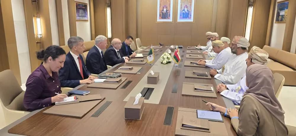 制药业：讨论在阿曼建立“SAIDAL”工厂