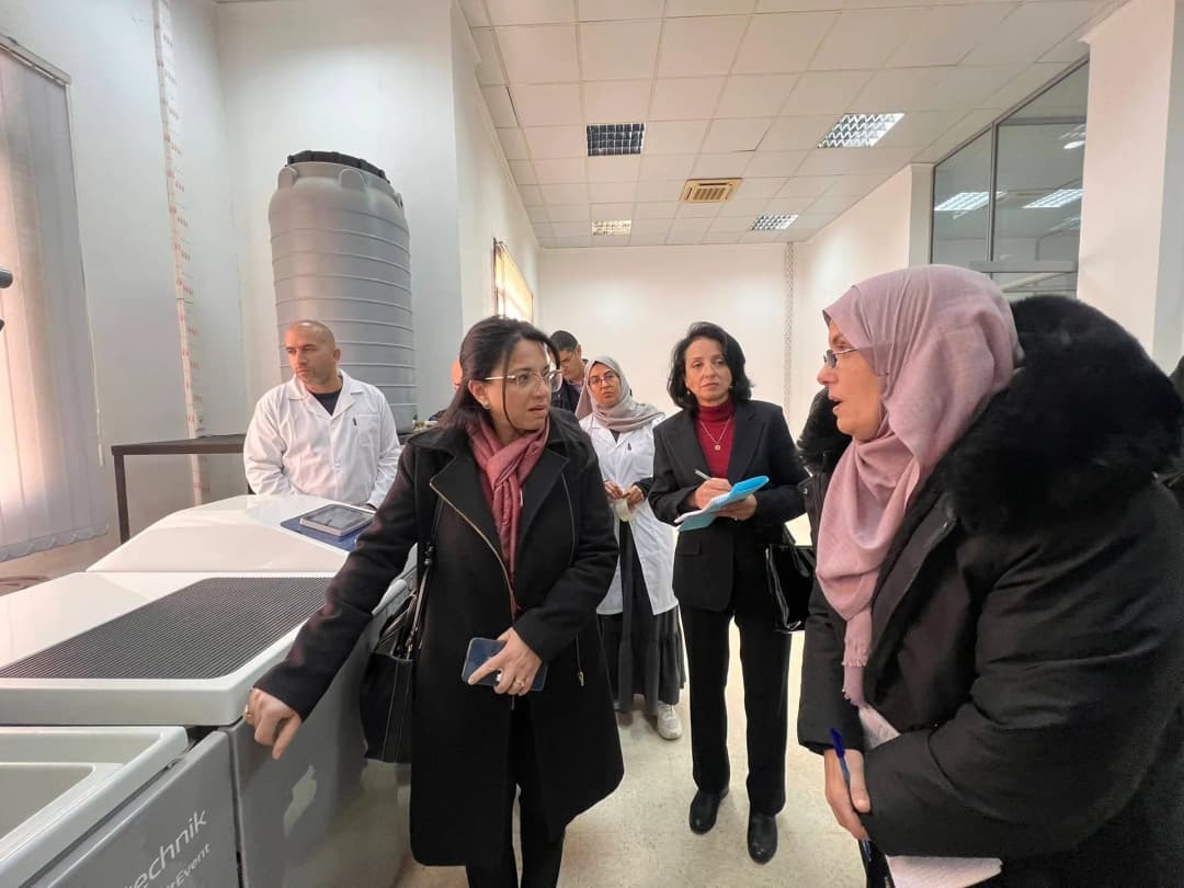 阿卜杜勒拉蒂夫女士强调有必要加强对涉及安全与保障产品的监管