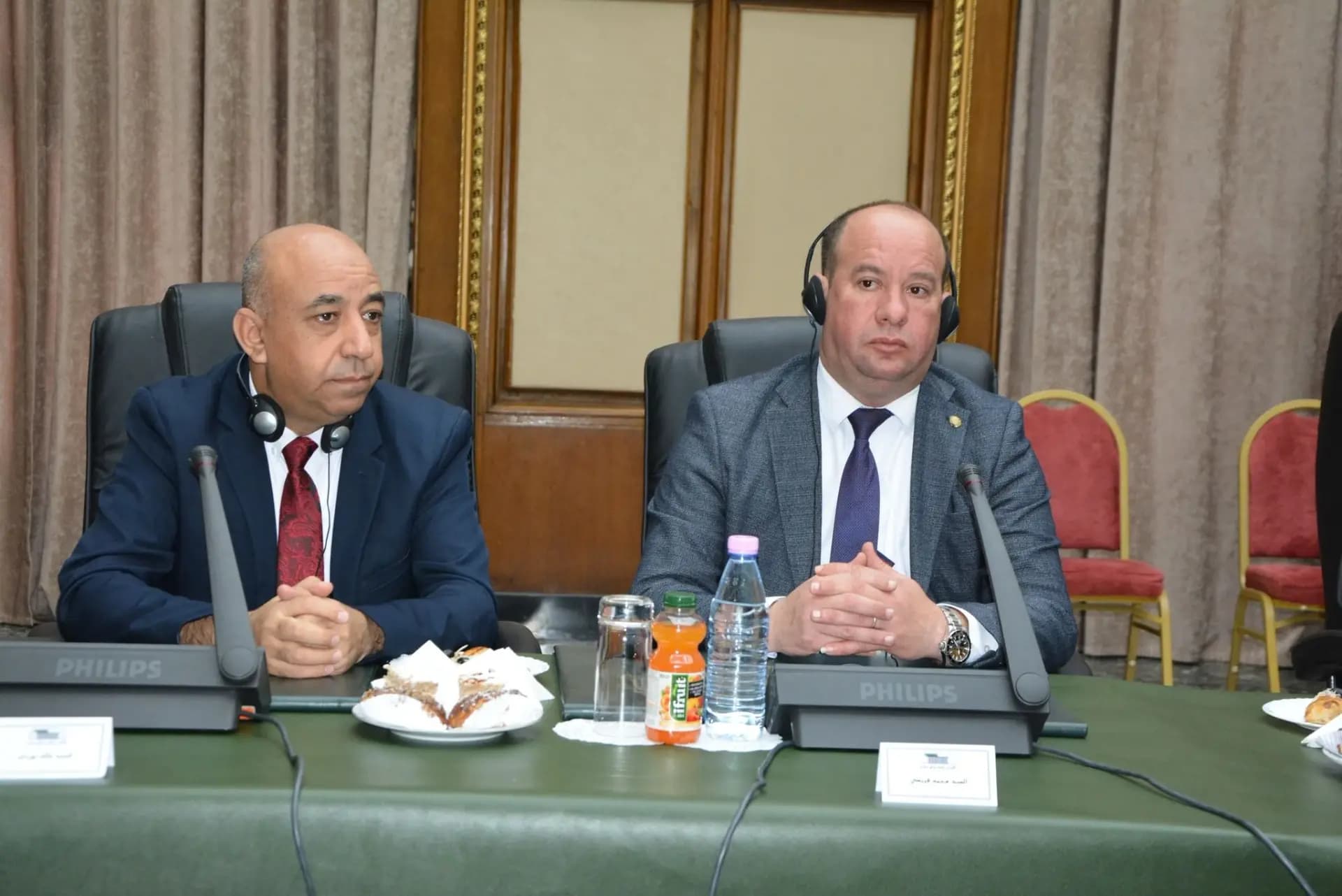 “阿尔及利亚–俄罗斯友好小组”与俄罗斯国家杜马ا代表团举行会谈