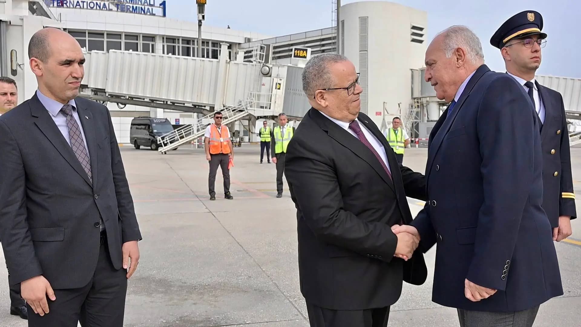 应总统委托，阿赫梅德·阿塔夫赴土耳其参加安塔利亚外交论坛