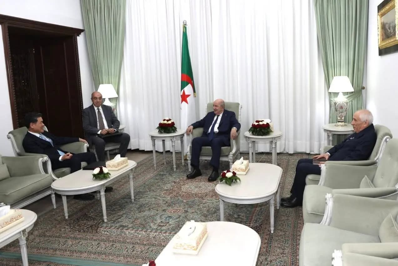 总统会见大韩民国大使