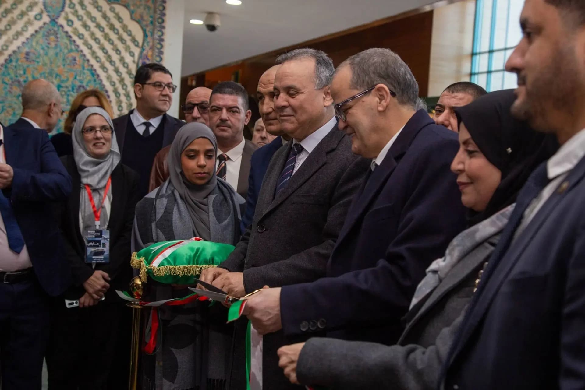 奥兰：雷齐格先生监督阿尔及利亚出口产品国家展览会开幕