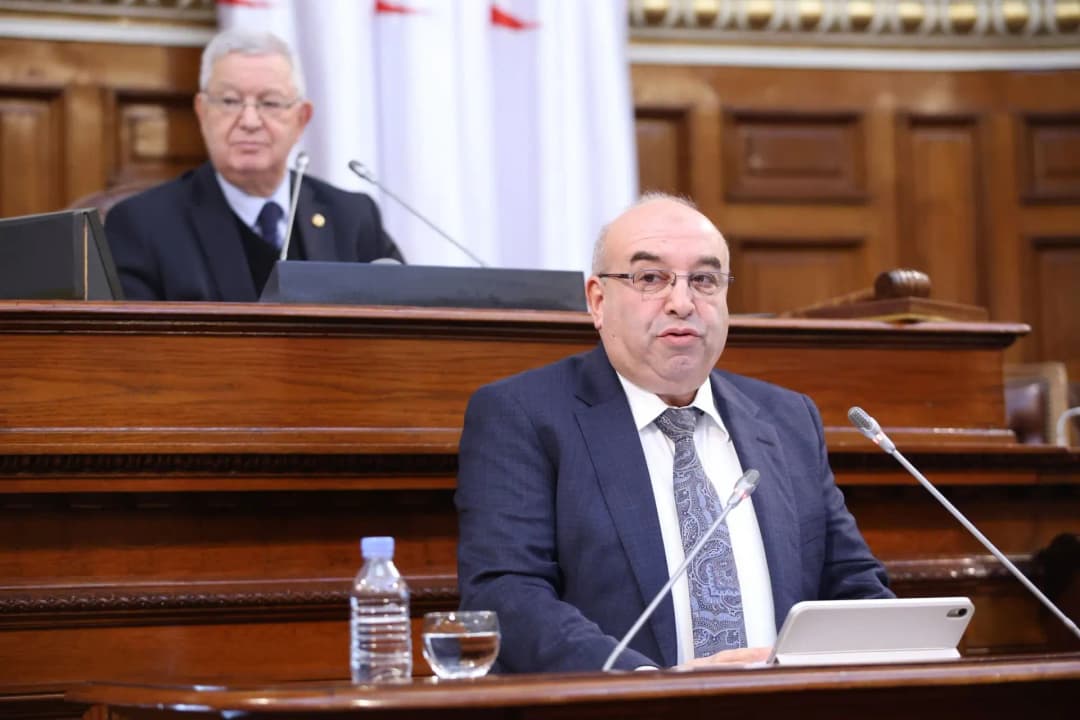 制药工业：启动多项原料生产项目