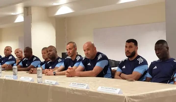 奥兰继续举行“FIFA MA”裁判培训研讨会