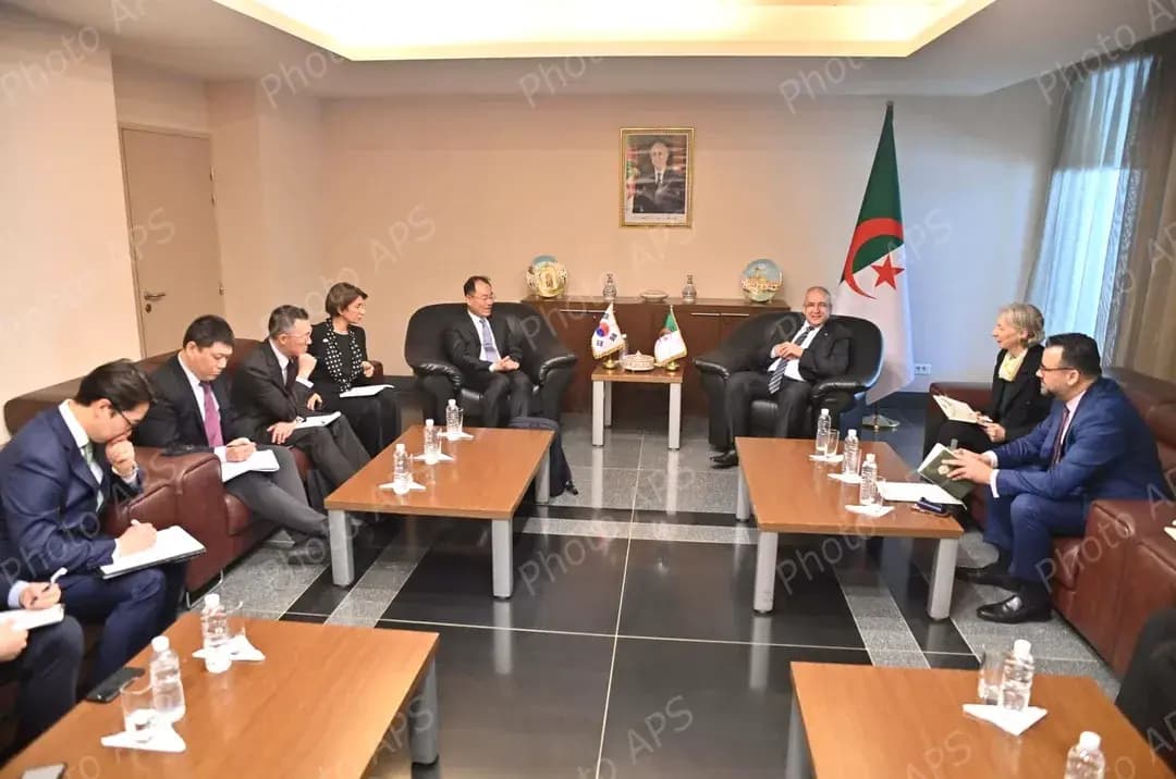 阿尔及利亚与韩国探讨加强经济合作关系