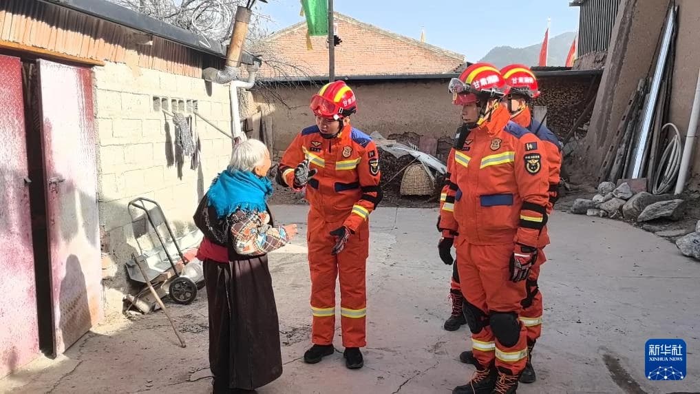 北部地区发生5.5级地震，2万人被紧急疏散