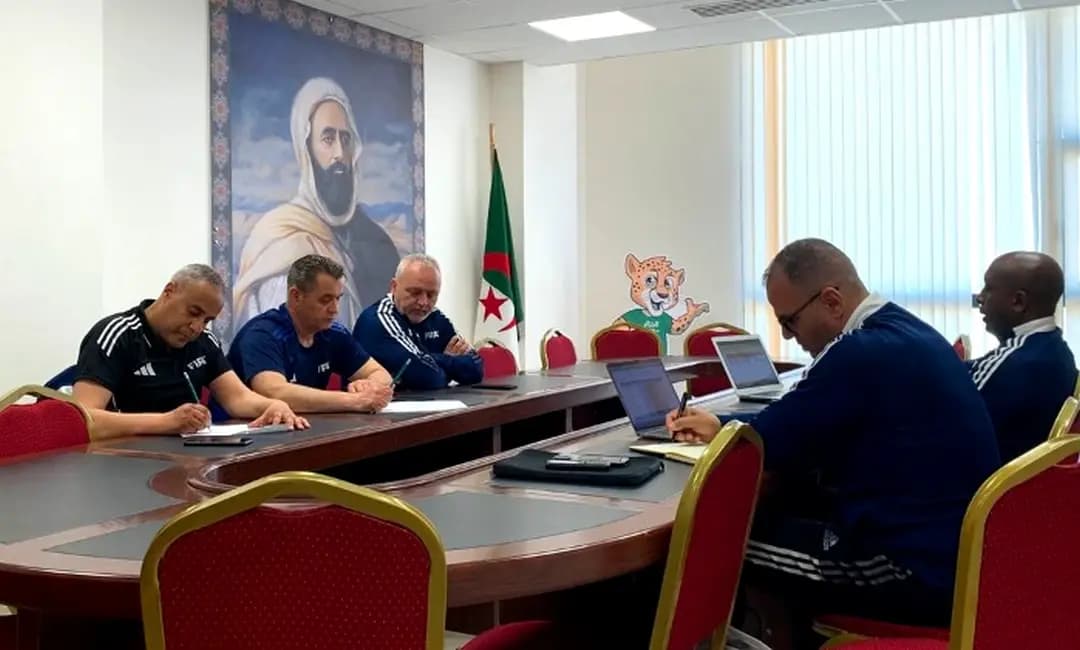 奥兰继续举行“FIFA MA”裁判培训研讨会