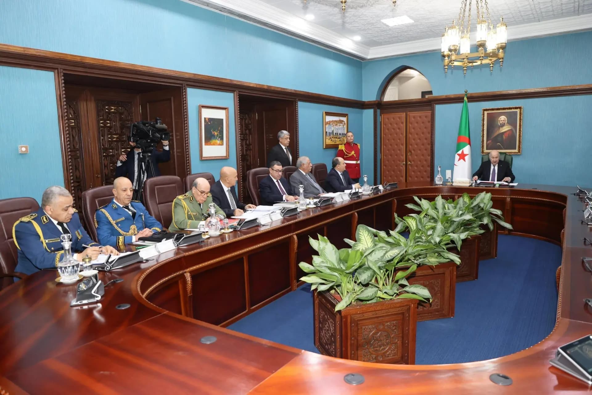 总统主持最高安全委员会会议