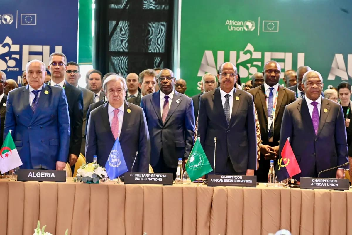 阿塔夫代表总统出席第七届非盟—欧盟峰会开幕式(罗安达)