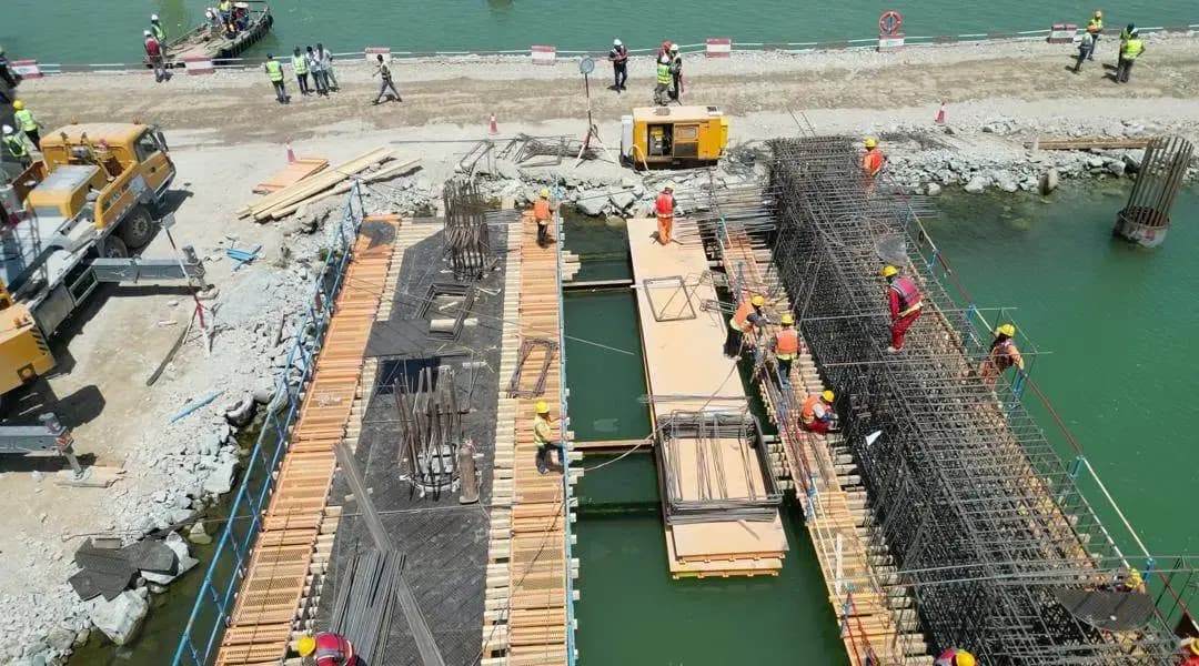 安纳巴磷酸盐港扩建工程启动,同时在埃尔塔尔夫省开展海砂疏浚与抽砂作业