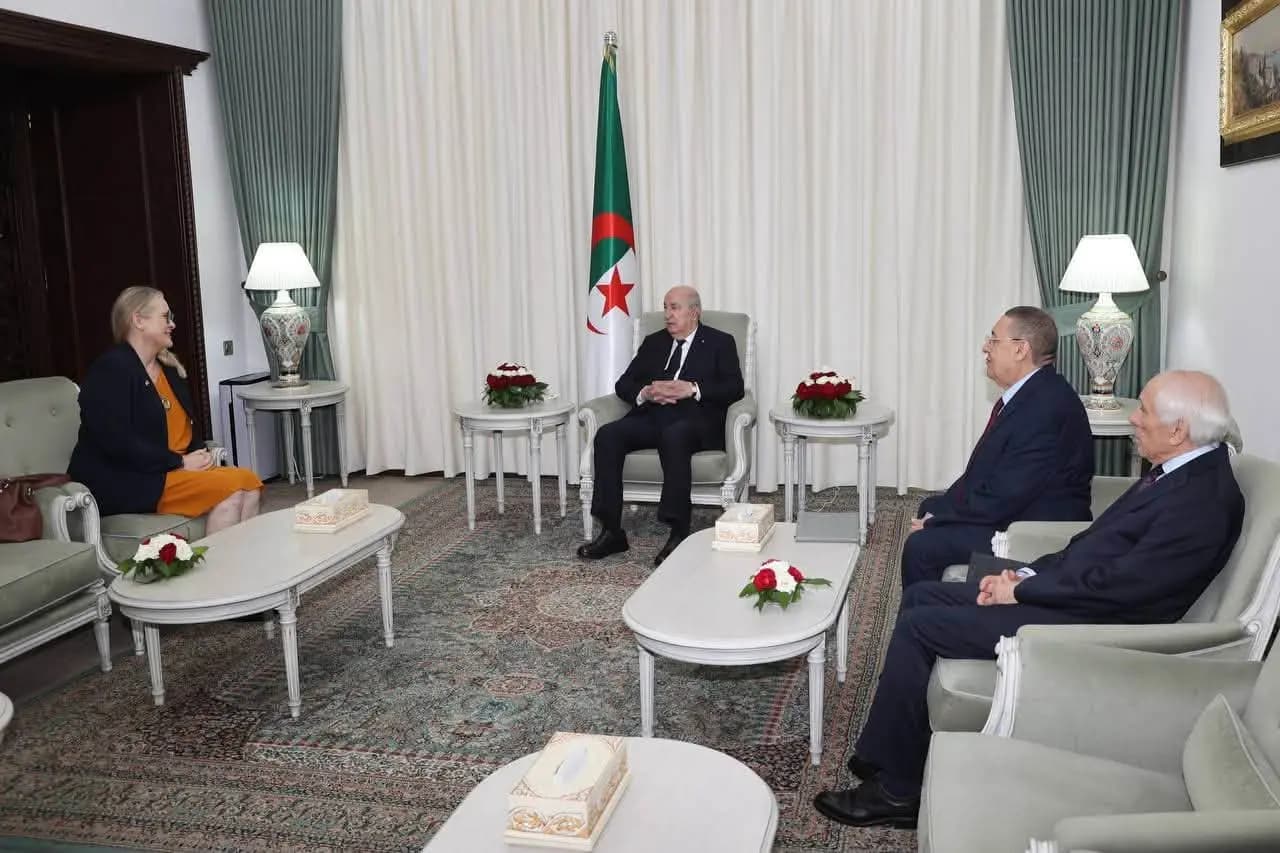 阿尔及利亚总统会见挪威驻阿大使