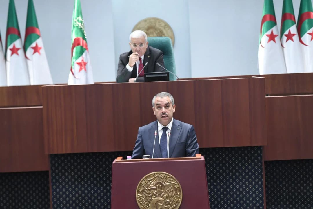 所有小学将在今年年底配备电子白板