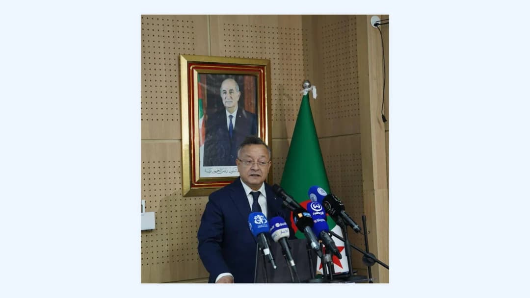 巴达里为国家应用数学研究中心揭幕