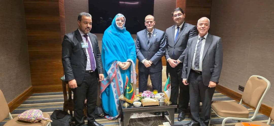 阿尔及利亚与毛里塔尼亚商讨加强贸易往来并完成差别协议签署