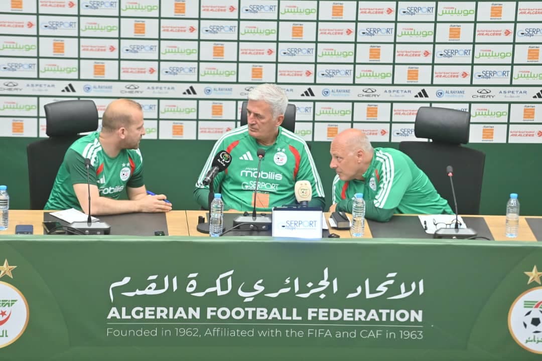 National coach holds press conference