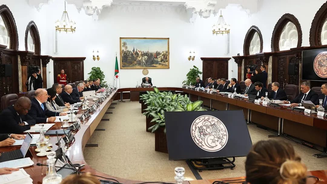 President Tebboune chairs Council of Ministers meeting

