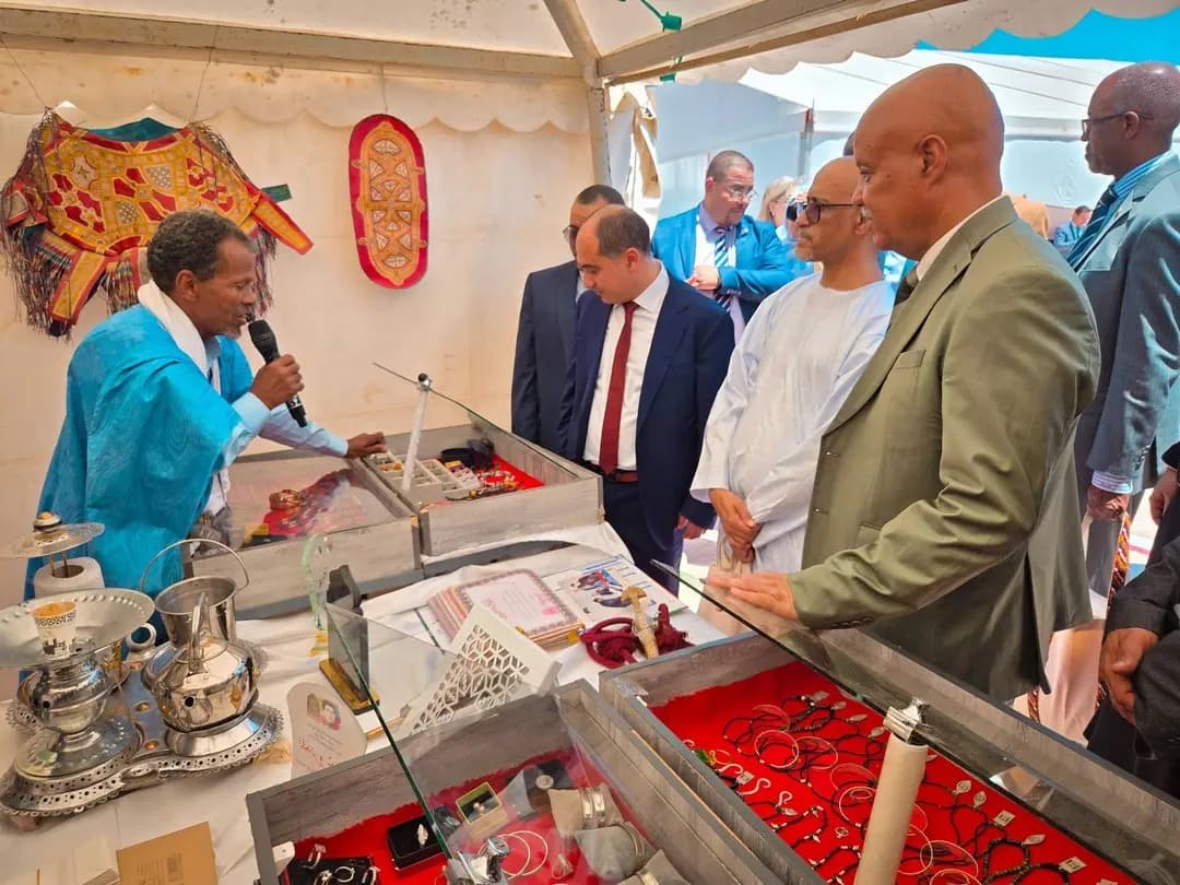 Algerian export-oriented products, services trade fair opens in Tindouf
