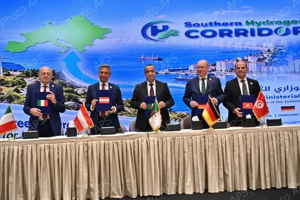 Energy ministers sign Algiers Ministerial Declaration on Southern Hydrogen Corridor Project
