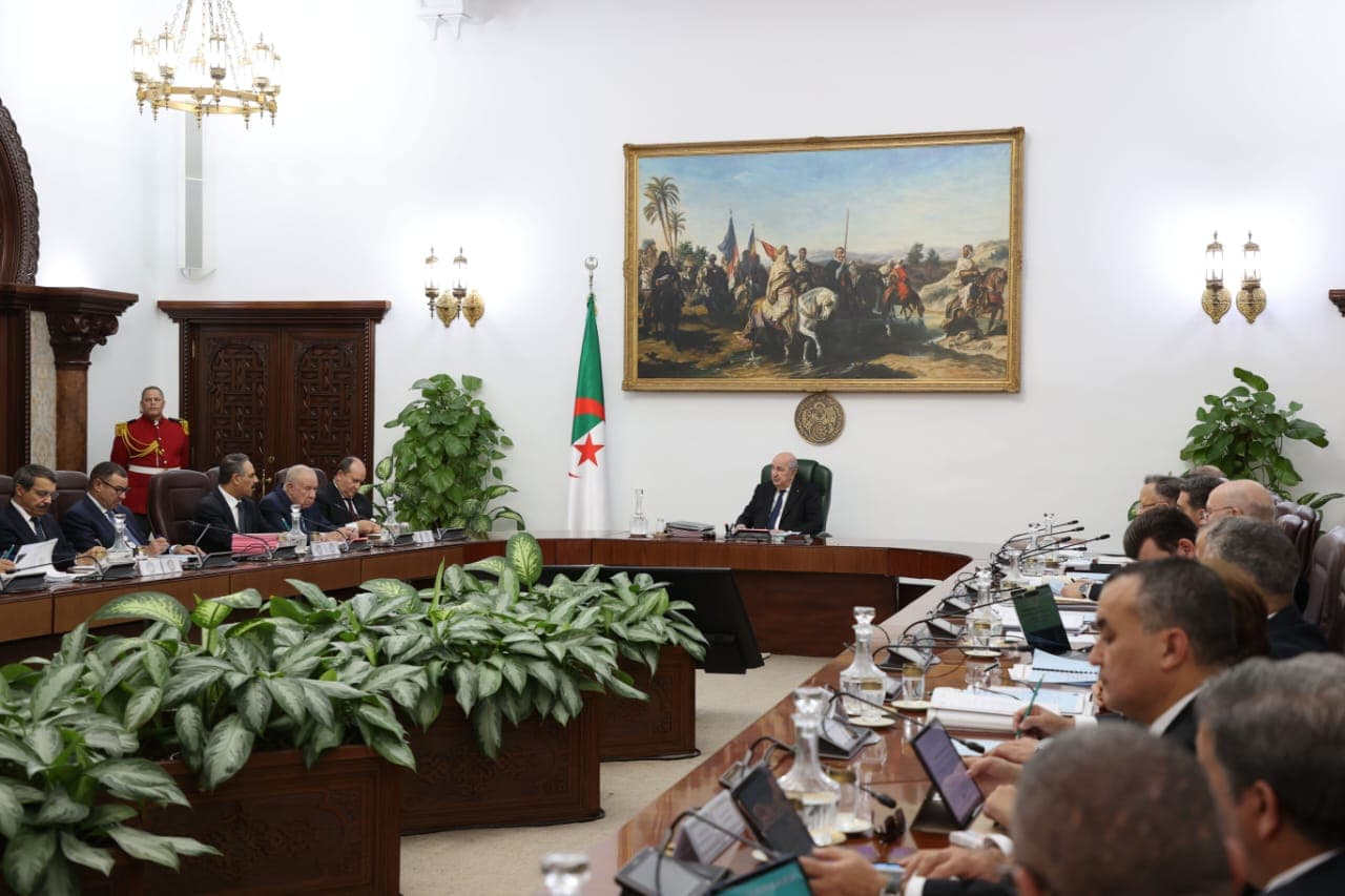 President Tebboune chairs Council of Ministers meeting