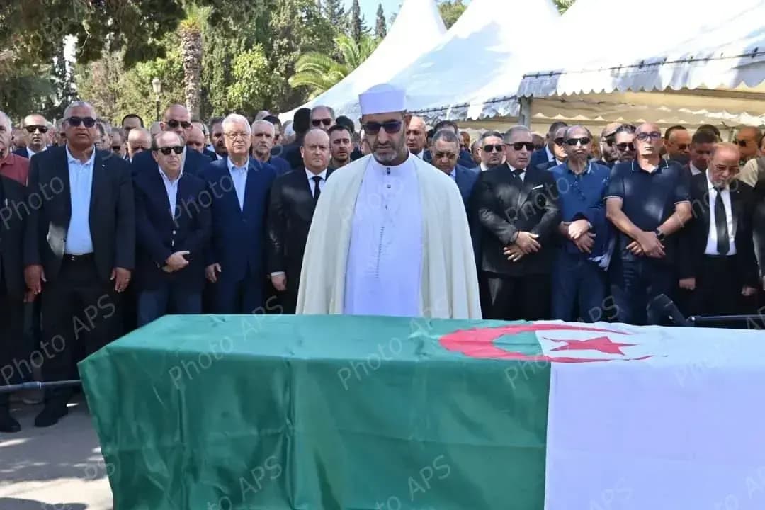 Late Hamid Lounaouci laid to rest at El-Alia Cemetery