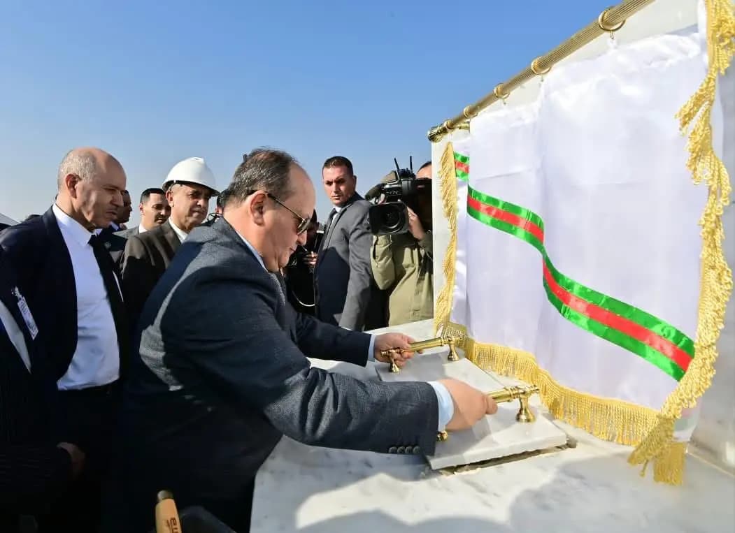 PM lays foundation stone for naphtha catalytic reforming unit