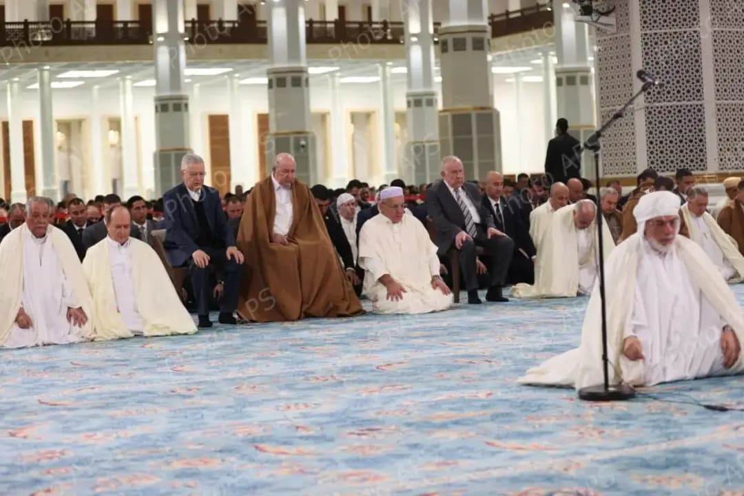 President Tebboune performs Eid al-Fitr payer at Djamaa El-Djazair