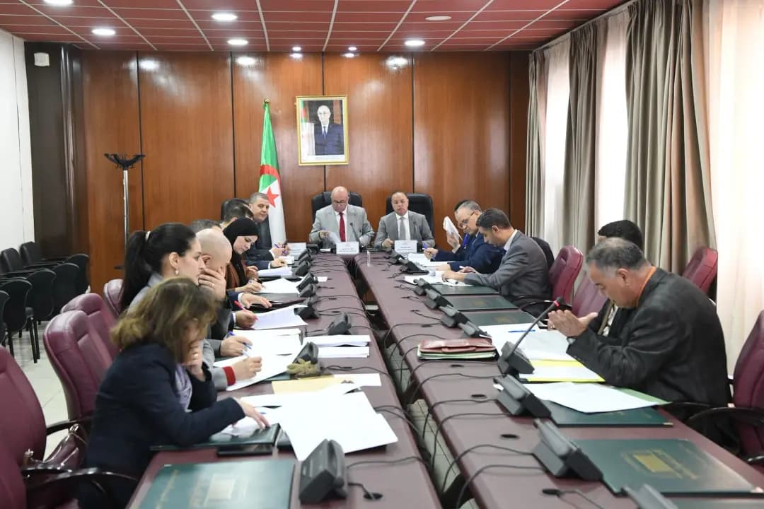 Lower House reviews proposed amendments to draft organic law on political parties
