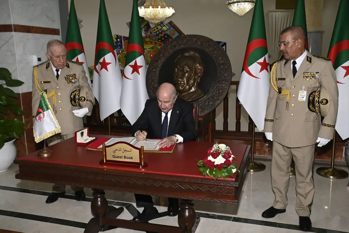 President of the Republic presides over graduation ceremony at Cherchell Military Academy