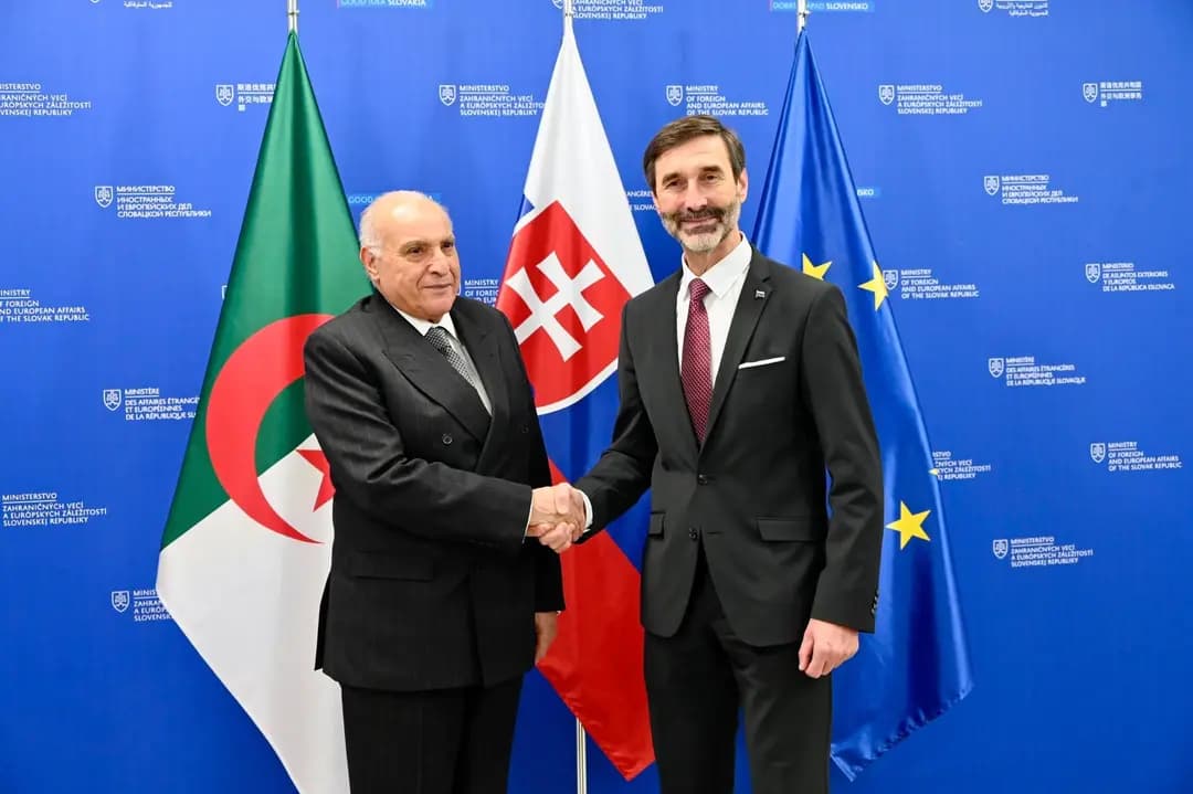 Attaf holds talks with Slovak counterpart