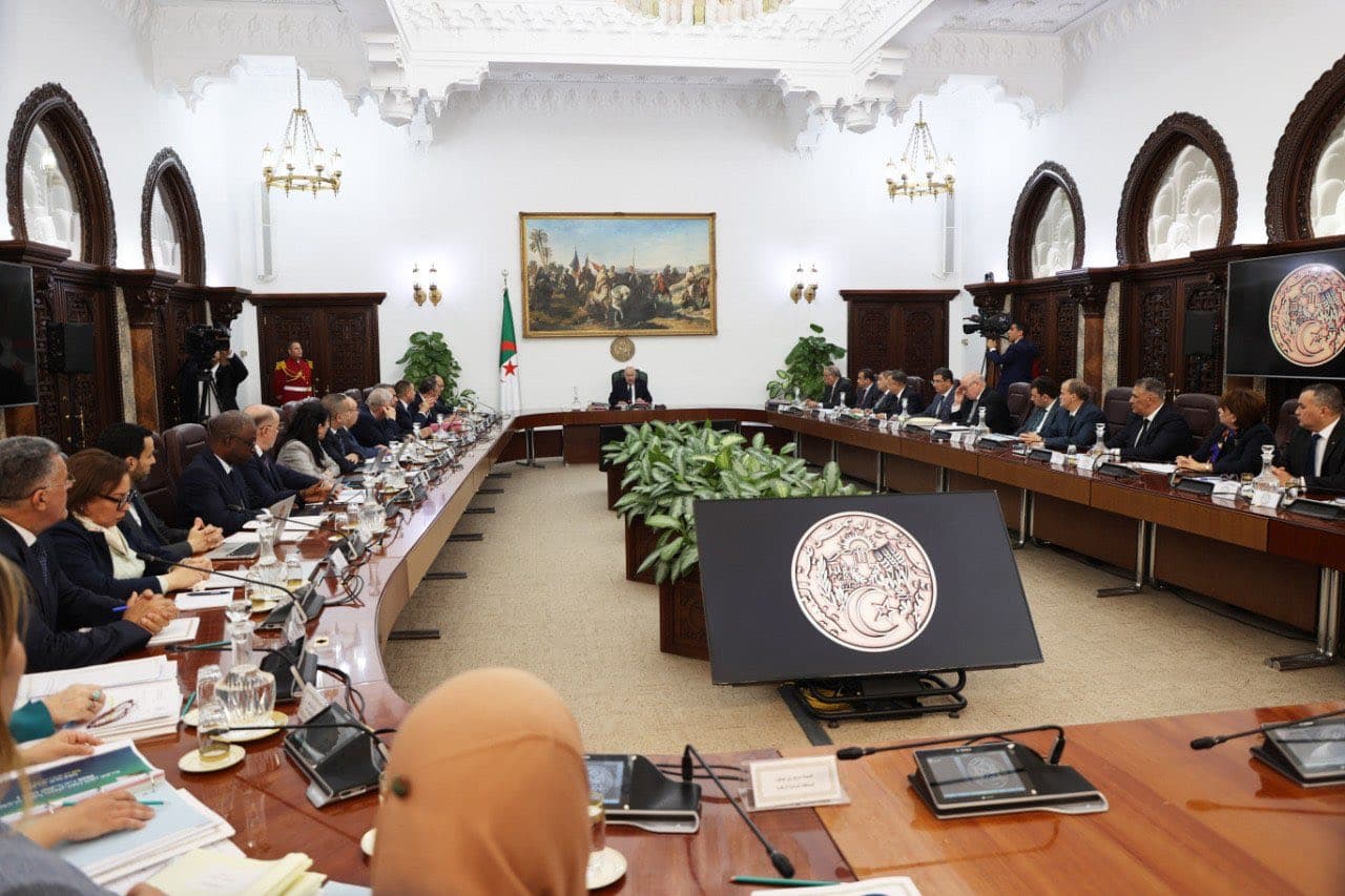 President Tebboune chairs Council of Ministers meeting