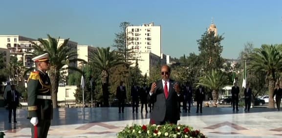 President Tebboune holds talks with Somali counterpart