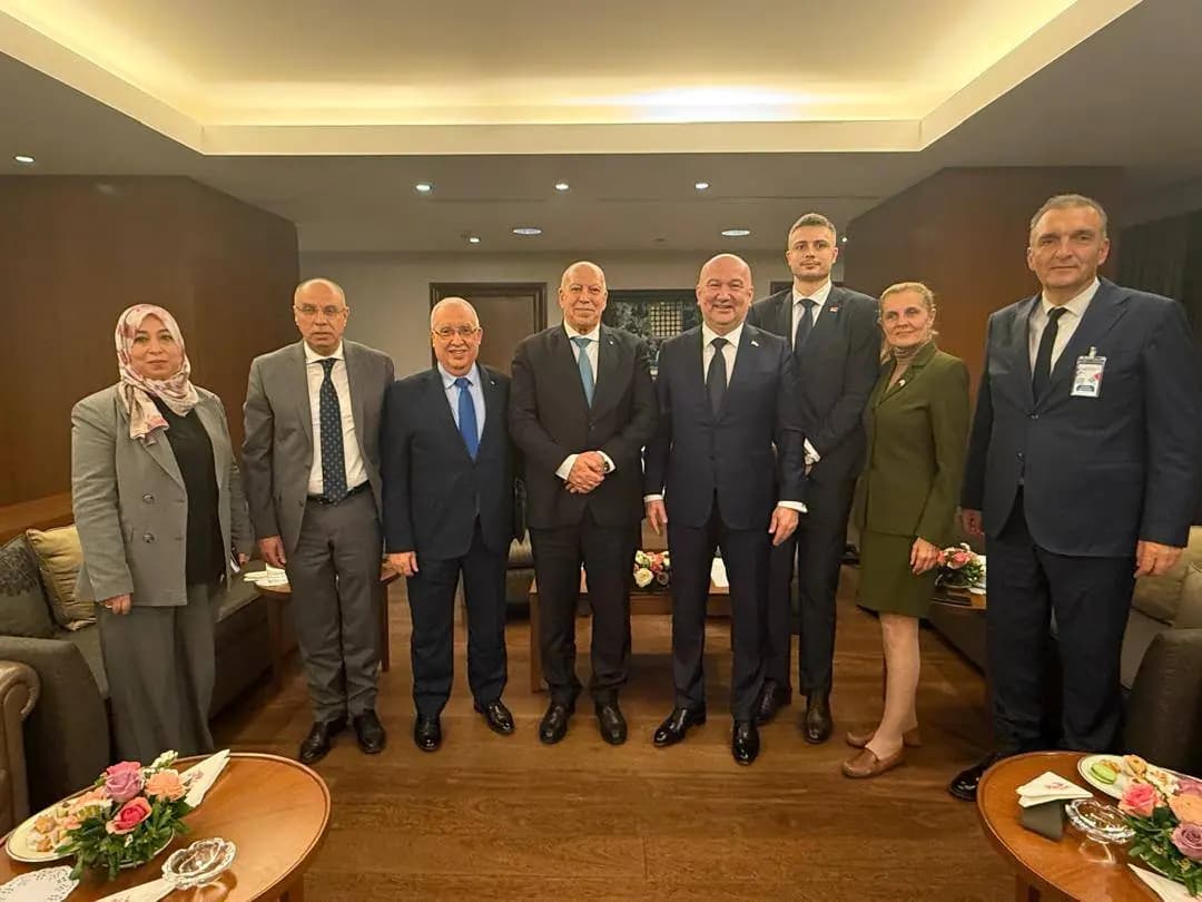 Algeria, Serbia discuss fostering industry partnership
