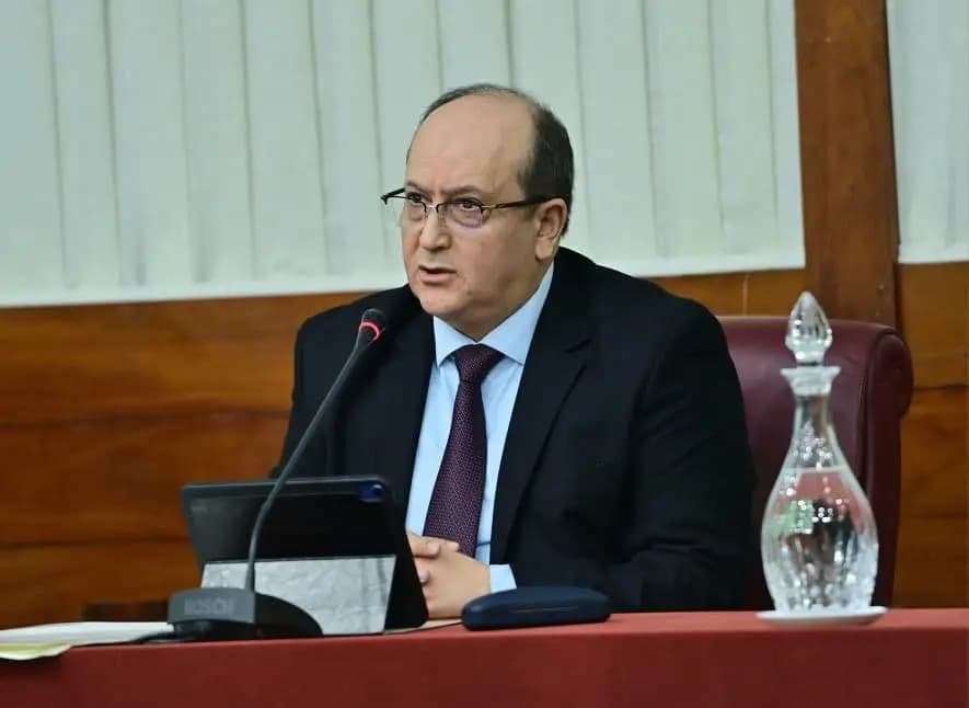 PM: Draft constitutional amendments, election law vital to strengthening democracy