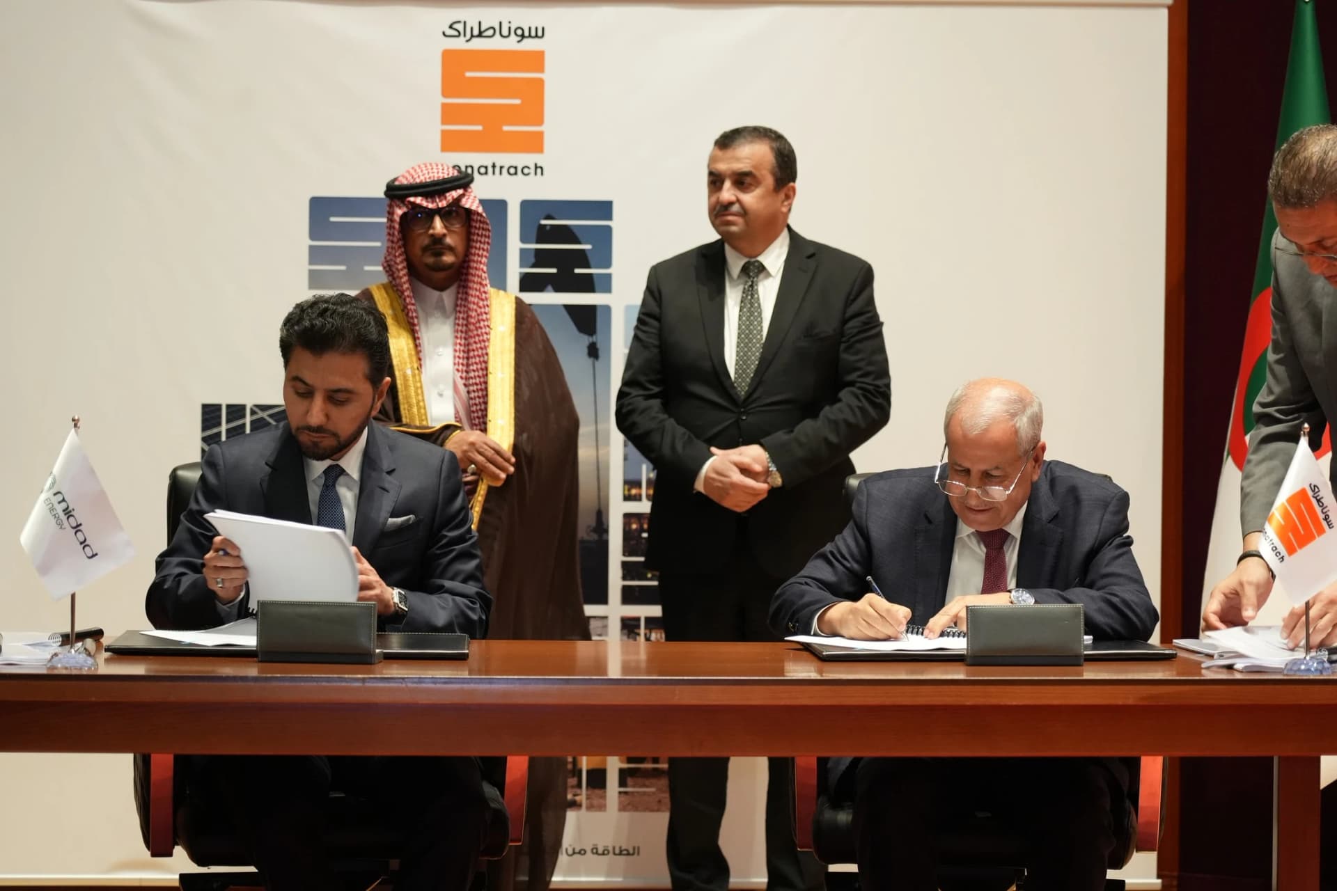Sonatrach signs USD5.4 billion contract with Saudi company Medad