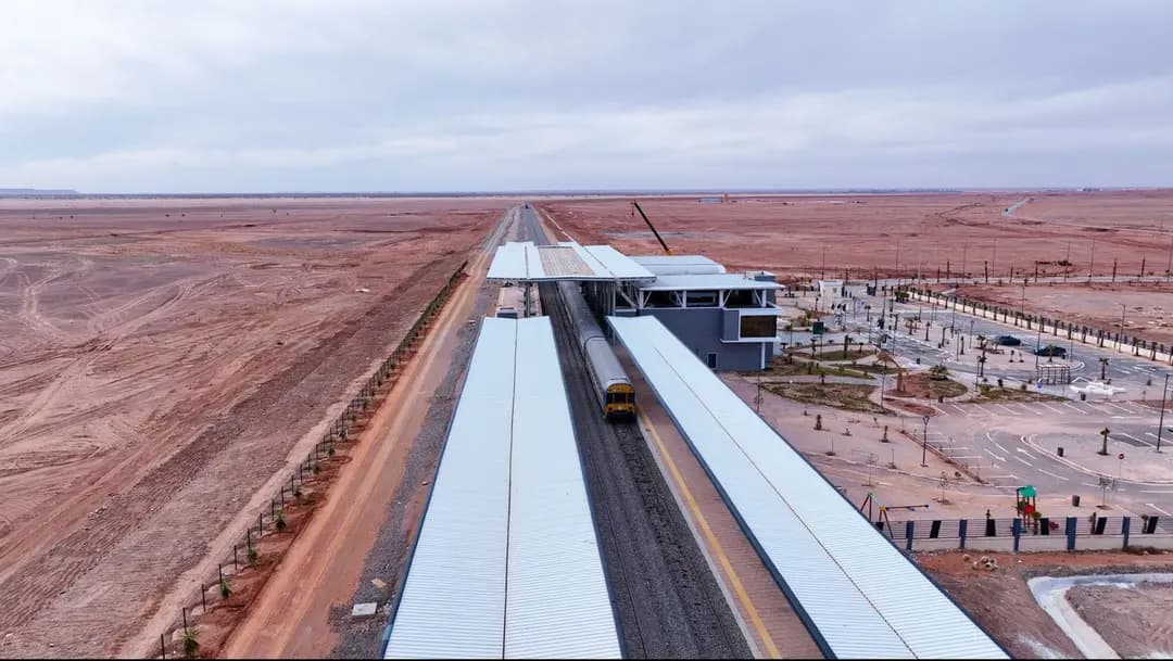 Bechar kicks off passenger train tests on southwest railway