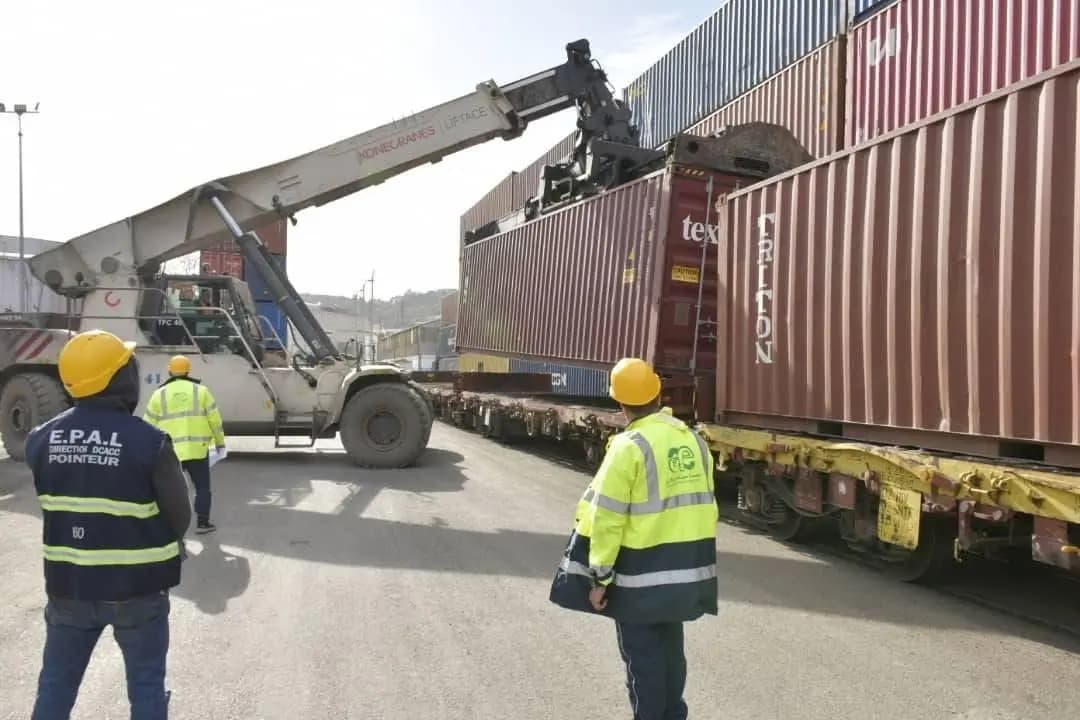 Algiers port launches first rail container service