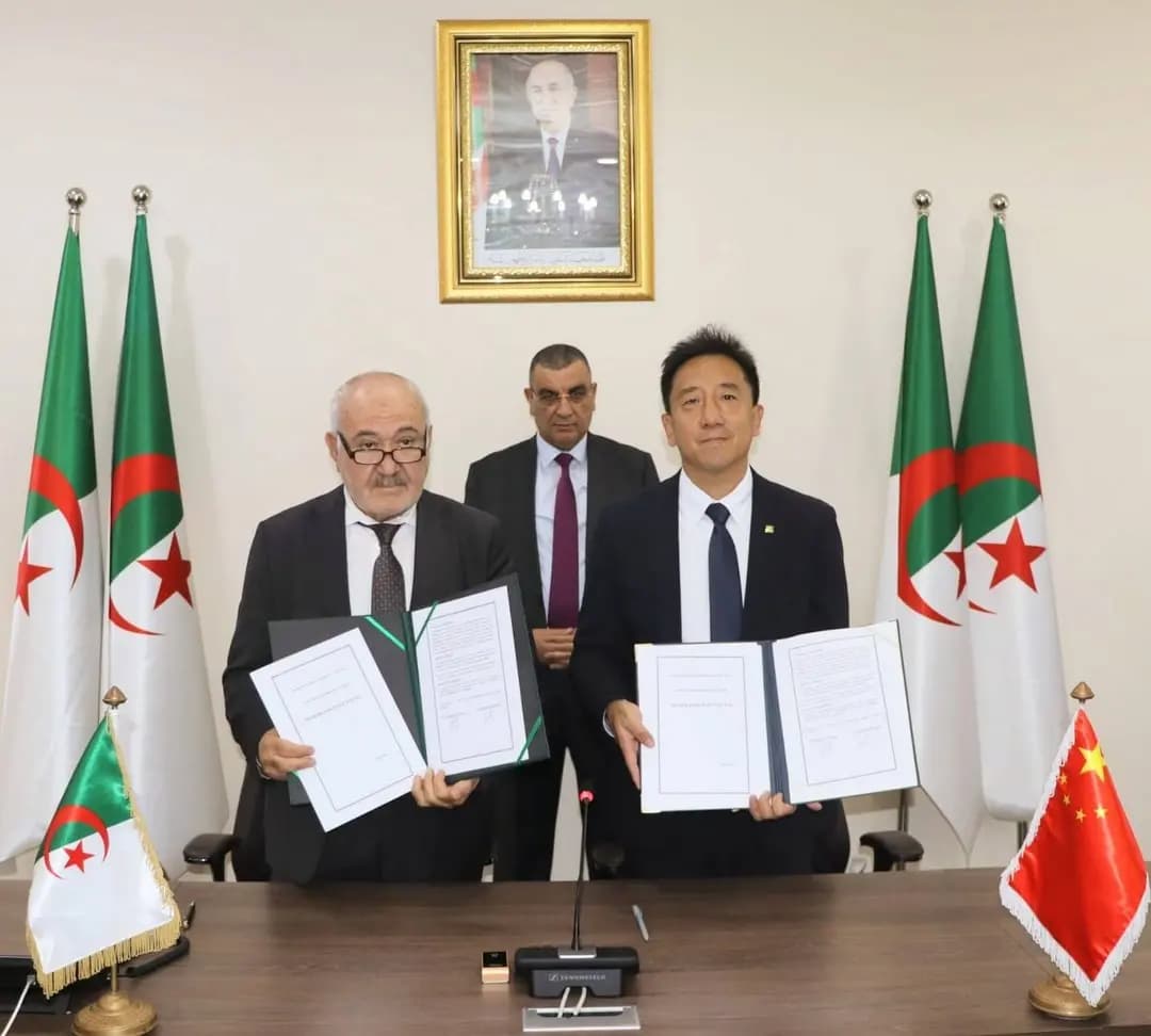 Algeria, China sign MoU to establish joint venture for national port dredging