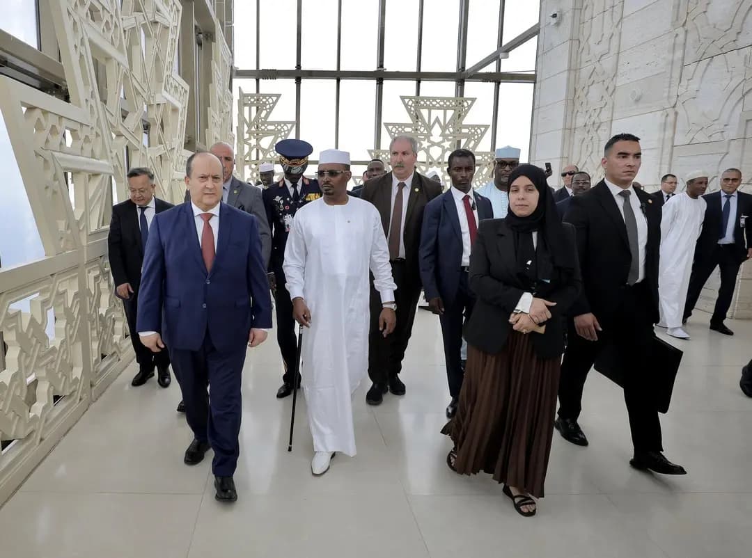 Chadian President tours Djamaa El Djazair facilities in Algiers