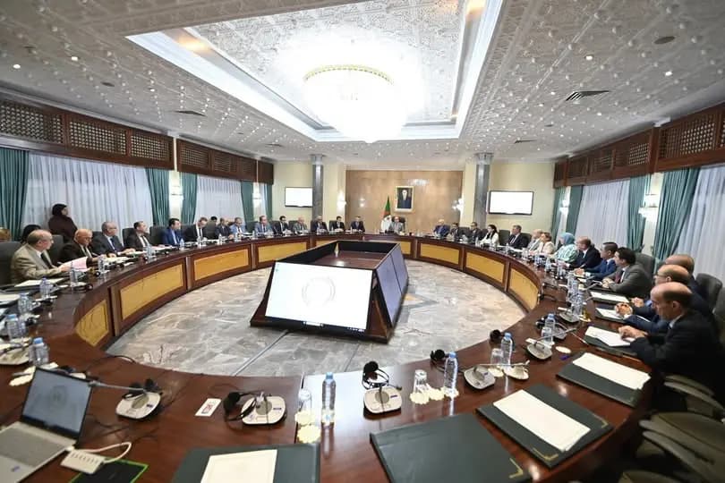 PM oversees installation ceremony of Board of Directors of Algerian Investment Promotion Agency