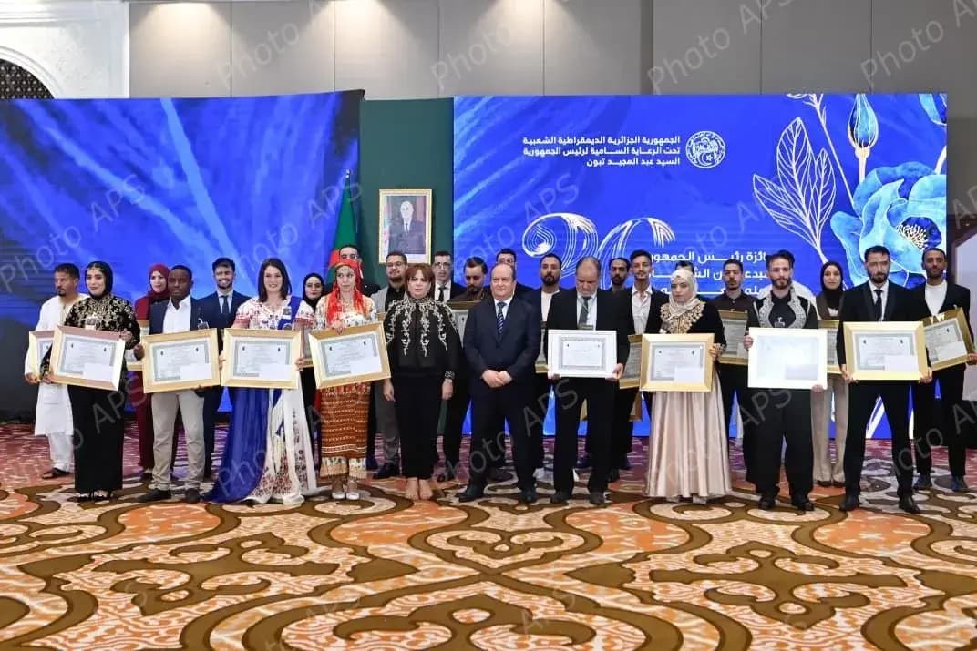 PM chairs honoring ceremony for 20th President of the Republic's Ali Maachi Award for Young Creators
