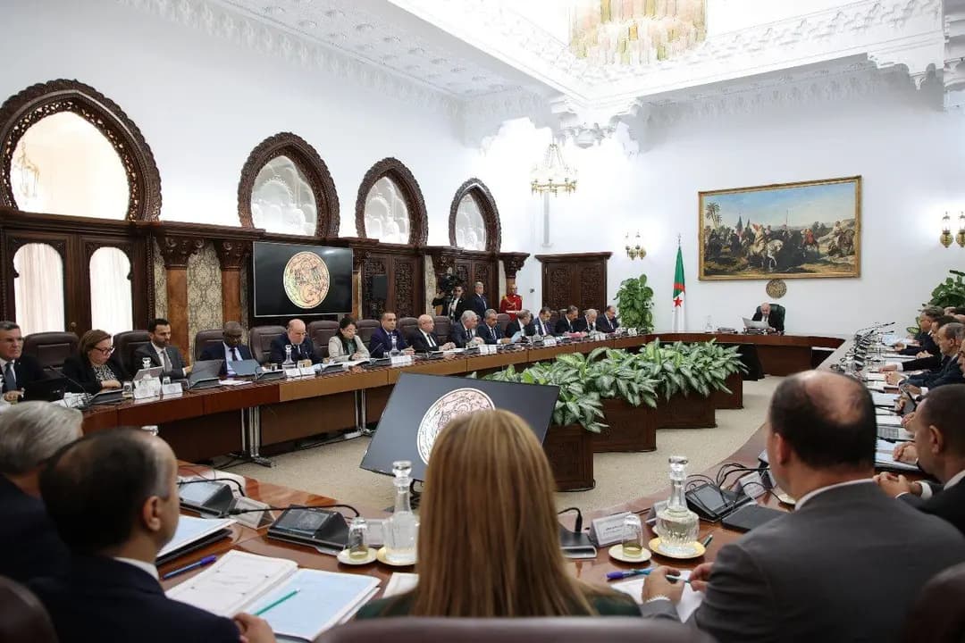 President Tebboune orders seawater desalination supply for Chlef, Mostaganem and Tlemcen "as soon as possible"