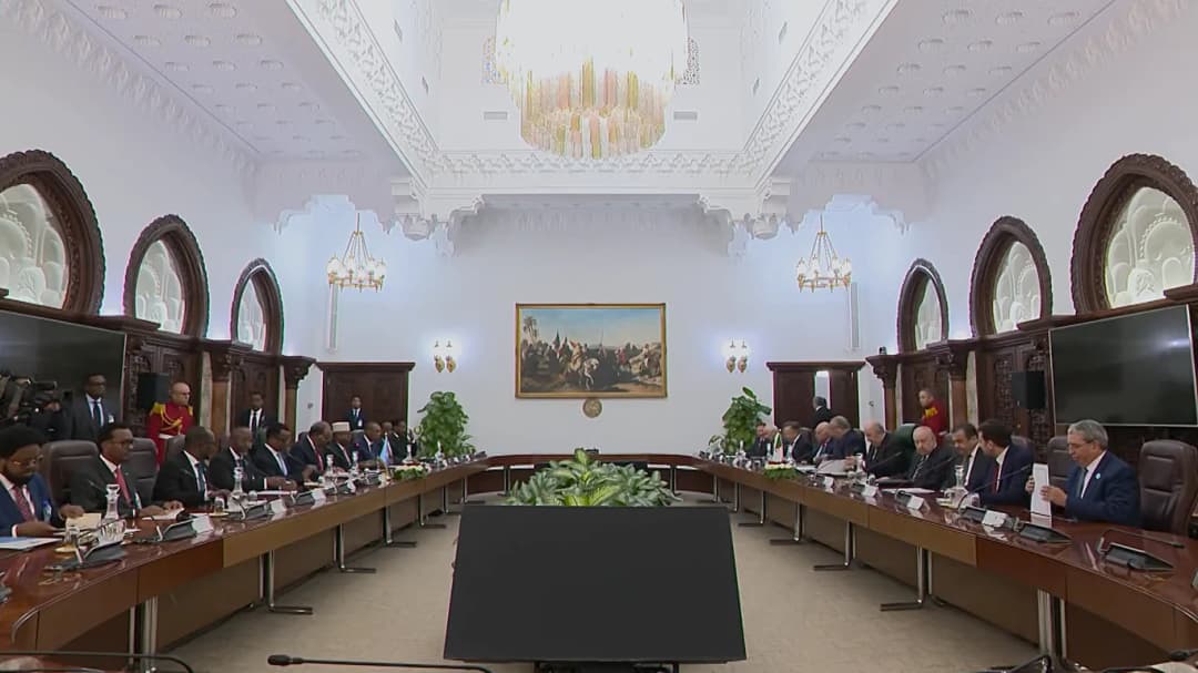Talks between President Tebboune, Somali counterpart extended to both countries’ delegations