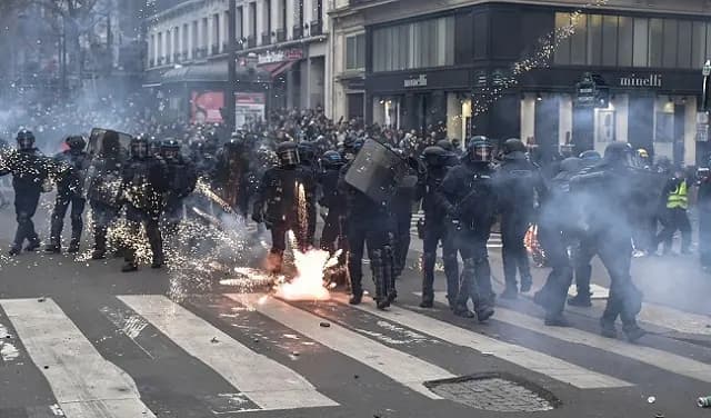 New wave of protests, social tensions in several cities