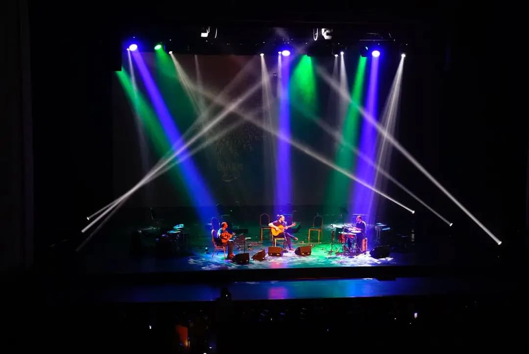 Algiers hosts concert by Palestinian Joubran Trio