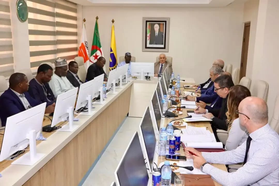 Naftal y Sonidep acuerdan acelerar la ejecución de sus proyectos de asociación energética
