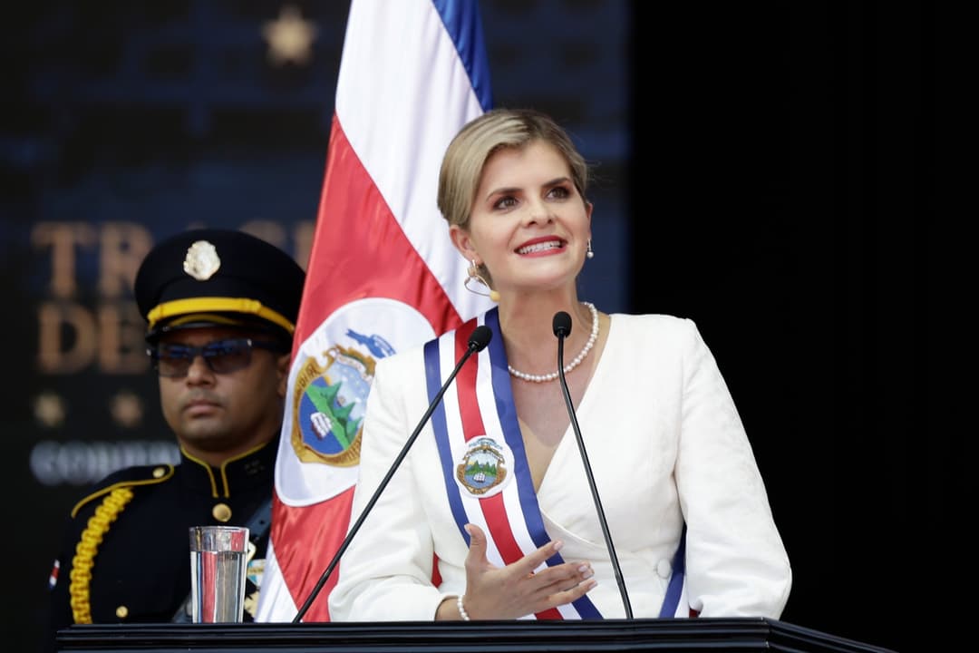 Laura Fernández toma posesión como nueva presidenta de Costa Rica