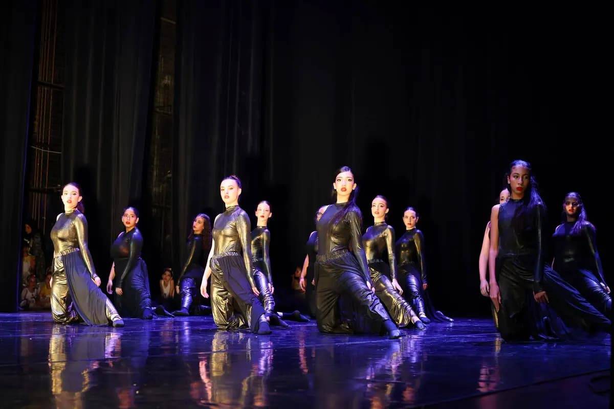 Espectáculo de danza "Éclat d'âme" se presenta en Argel