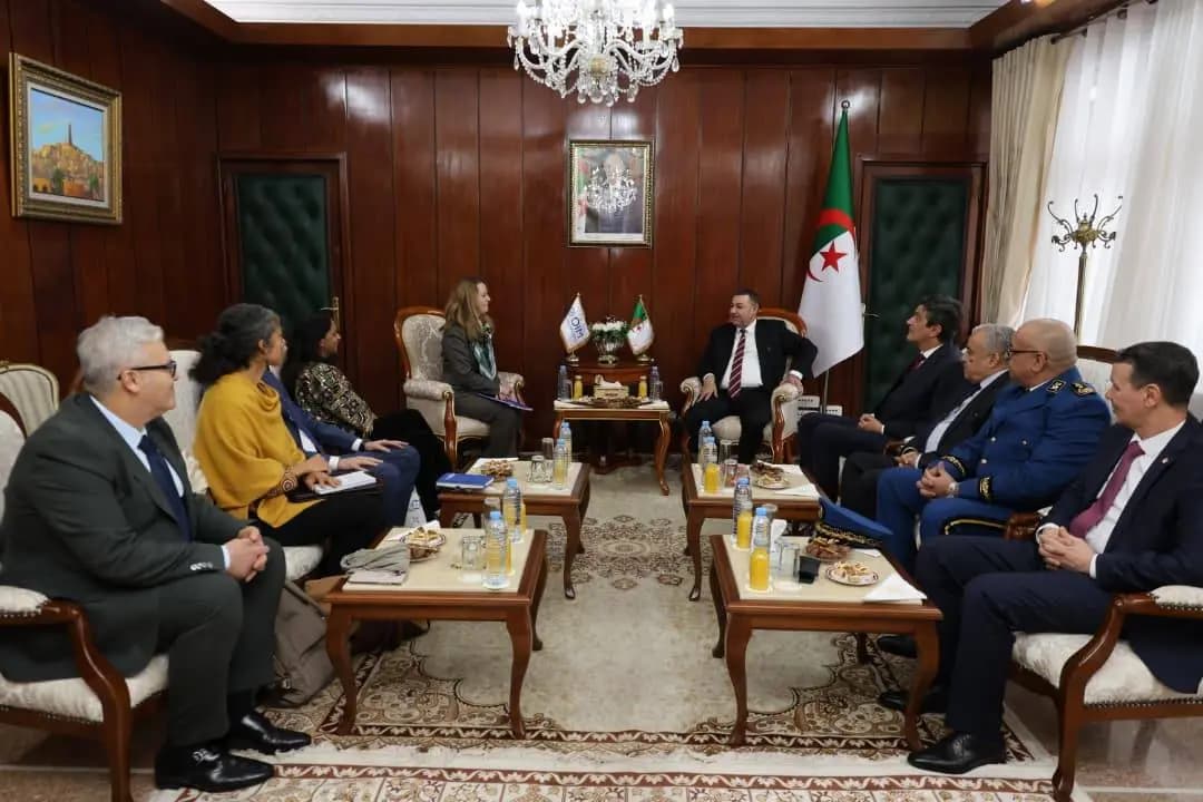 Ministro del Interior recibe a la directora general de la OIM