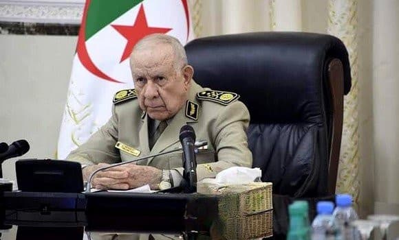 El General de Ejército Saïd Chanegriha, ministro delegado ante el ministro de Defensa Nacional, jefe de Estado Mayor del Ejército Nacional Popular (ANP).